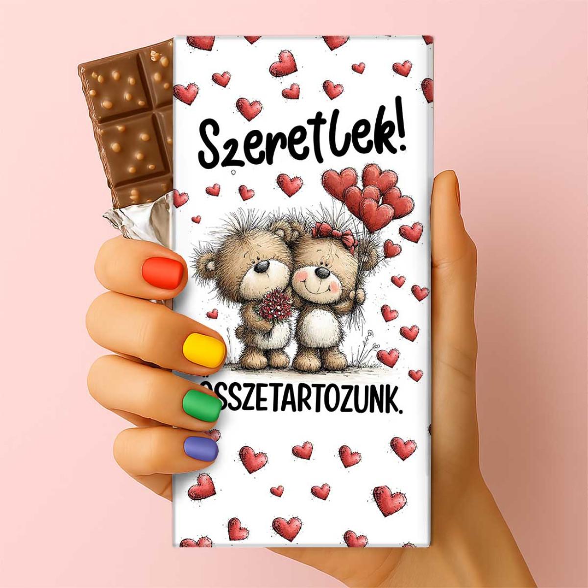 Feliratos puffasztott rizses csokoládé – „Szeretlek, összetartozunk” | Páros macis szerelmes csoki (75 g)