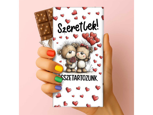 Feliratos puffasztott rizses csokoládé – „Szeretlek, összetartozunk” | Páros macis szerelmes csoki (75 g)